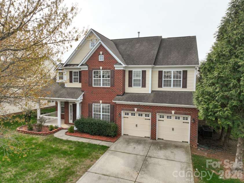 10123 Newtonmore Drive, Charlotte, NC 28278.  MLS# CAR4357437, YatesRealty ID 5218. 