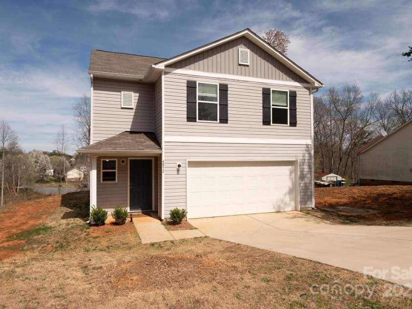 4852 stone Drive, Conover, NC 28613.  MLS# CAR4238378, YatesRealty ID 5218. 