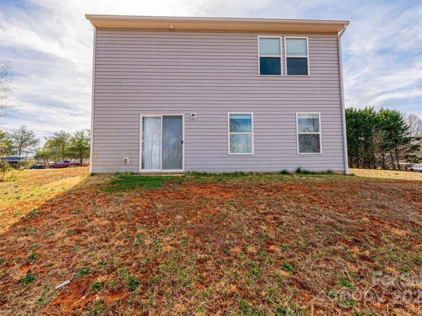 4852 stone Drive, Conover, NC 28613.  MLS# CAR4238378, YatesRealty ID 5218. 