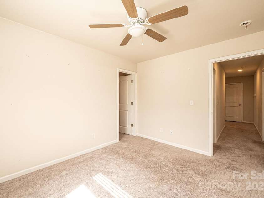 4852 stone Drive, Conover, NC 28613.  MLS# CAR4238378, YatesRealty ID 5218. 