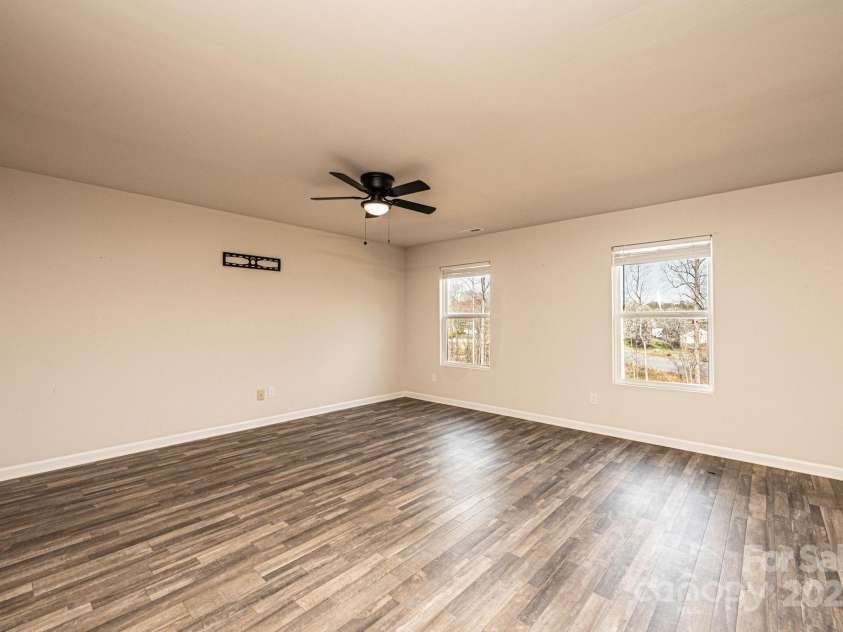 4852 stone Drive, Conover, NC 28613.  MLS# CAR4238378, YatesRealty ID 5218. 