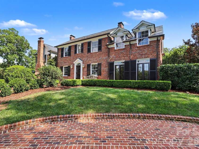 1401 Queens Road, Charlotte, NC 28207.  MLS# CAR4417618, YatesRealty ID 52181. Front elevation