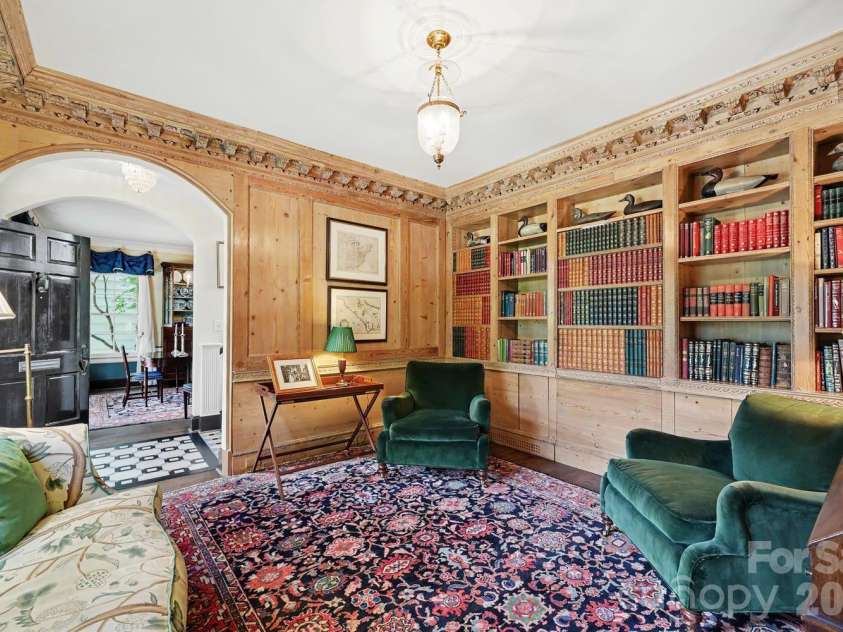 1401 Queens Road, Charlotte, NC 28207.  MLS# CAR4417618, YatesRealty ID 52181. Library