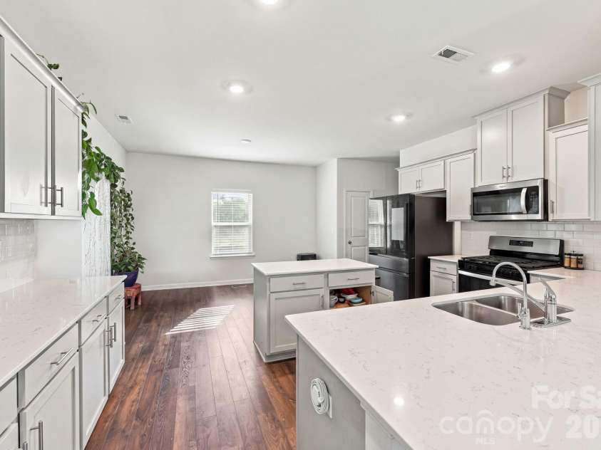 10730 Tuff Lane, Davidson, NC 28036.  MLS# CAR4424554, YatesRealty ID 52182. 