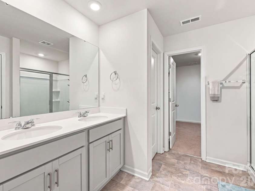 10730 Tuff Lane, Davidson, NC 28036.  MLS# CAR4424554, YatesRealty ID 52182. 