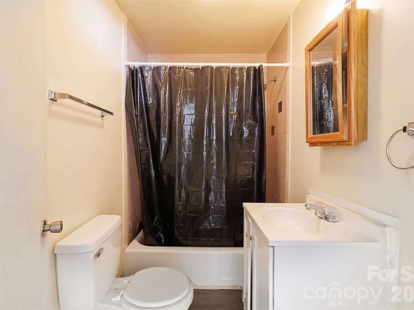 1327 Eden Terrace, Rock Hill, SC 29730.  MLS# CAR4421279, YatesRealty ID 52183. 