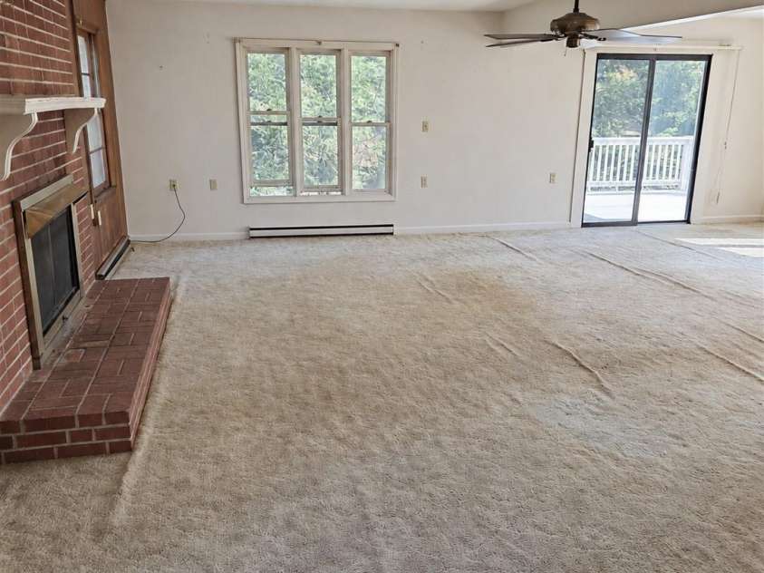 414 Heather Circle, Hendersonville, NC 28739.  MLS# CAR4426318, YatesRealty ID 52187. 