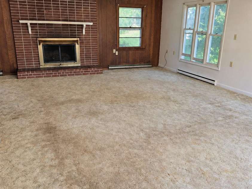 414 Heather Circle, Hendersonville, NC 28739.  MLS# CAR4426318, YatesRealty ID 52187. 