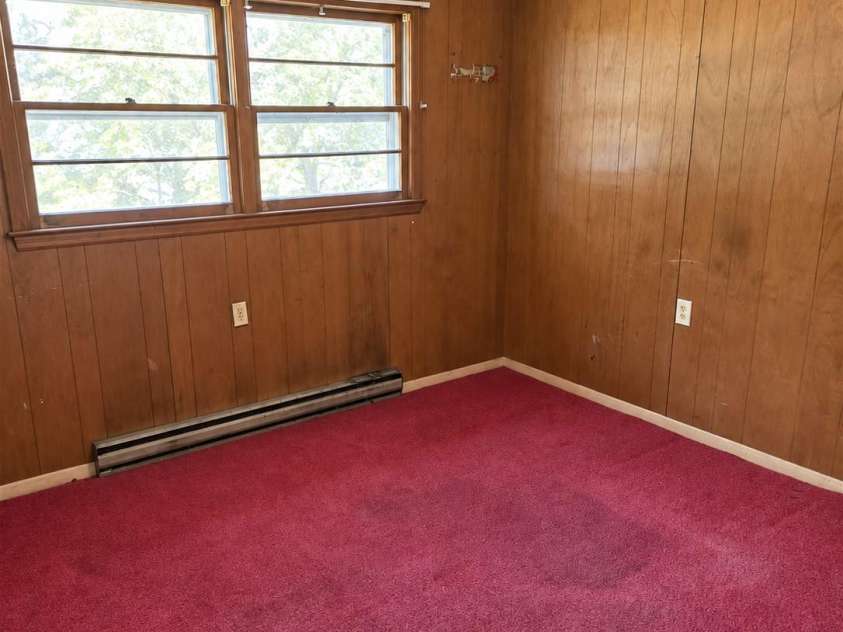 414 Heather Circle, Hendersonville, NC 28739.  MLS# CAR4426318, YatesRealty ID 52187. 