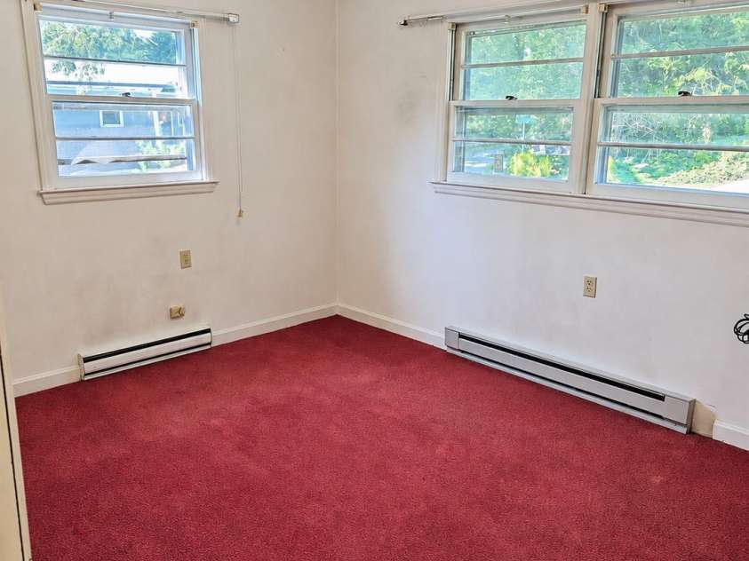 414 Heather Circle, Hendersonville, NC 28739.  MLS# CAR4426318, YatesRealty ID 52187. 