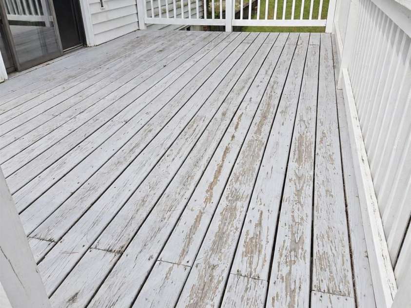 414 Heather Circle, Hendersonville, NC 28739.  MLS# CAR4426318, YatesRealty ID 52187. 