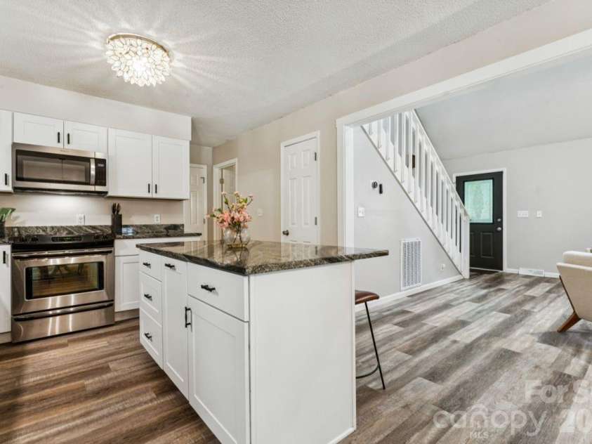 2034 Fairhill Circle, Rock Hill, SC 29732.  MLS# CAR4426830, YatesRealty ID 52189. 