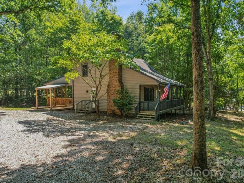 2034 Fairhill Circle, Rock Hill, SC 29732.  MLS# CAR4426830, YatesRealty ID 52189. 