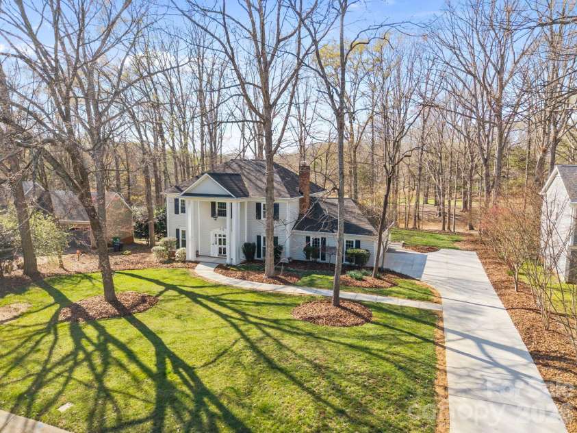 9424 Whitethorn Drive, Charlotte, NC 28277.  MLS# CAR4357785, YatesRealty ID 5219. 