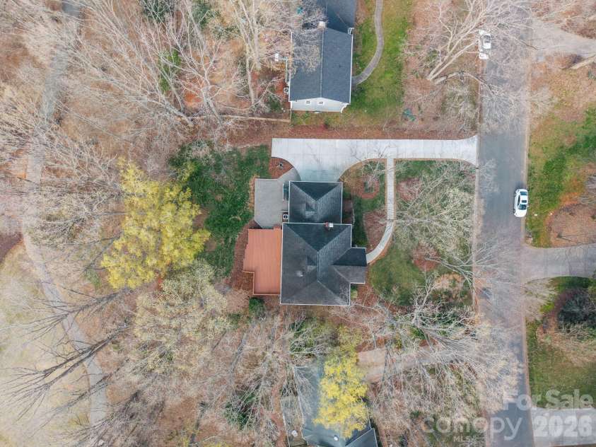 9424 Whitethorn Drive, Charlotte, NC 28277.  MLS# CAR4357785, YatesRealty ID 5219. 