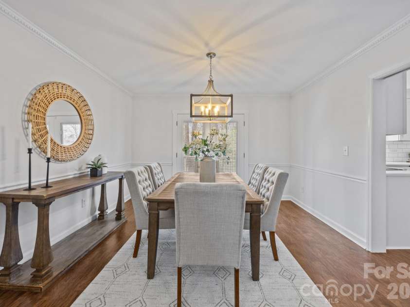 9424 Whitethorn Drive, Charlotte, NC 28277.  MLS# CAR4357785, YatesRealty ID 5219. 