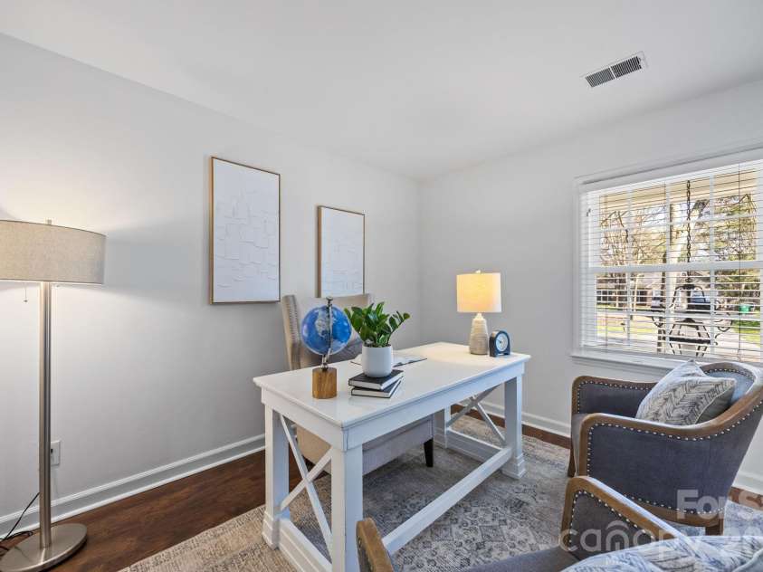 9424 Whitethorn Drive, Charlotte, NC 28277.  MLS# CAR4357785, YatesRealty ID 5219. 