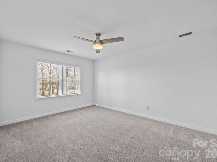 9424 Whitethorn Drive, Charlotte, NC 28277.  MLS# CAR4357785, YatesRealty ID 5219. 