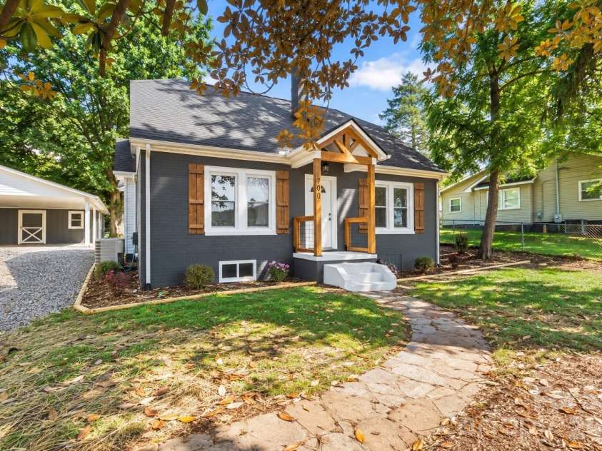 790 Tate Street, Marion, NC 28752.  MLS# CAR4426899, YatesRealty ID 52190. 