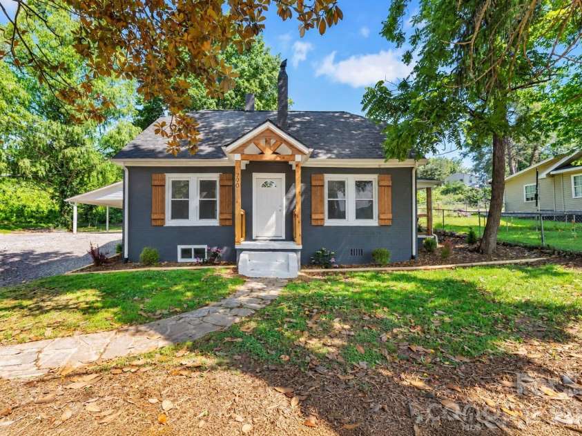 790 Tate Street, Marion, NC 28752.  MLS# CAR4426899, YatesRealty ID 52190. 