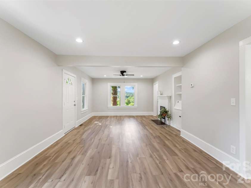 790 Tate Street, Marion, NC 28752.  MLS# CAR4426899, YatesRealty ID 52190. 