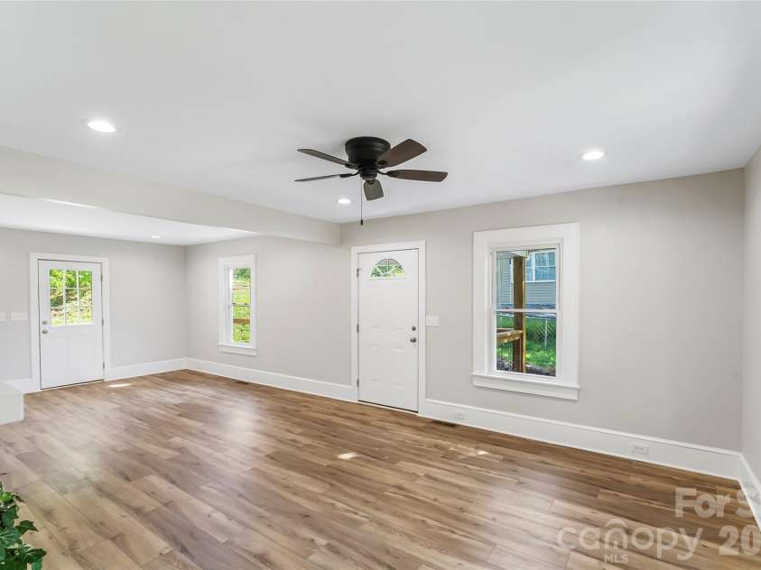 790 Tate Street, Marion, NC 28752.  MLS# CAR4426899, YatesRealty ID 52190. 