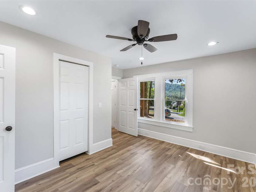 790 Tate Street, Marion, NC 28752.  MLS# CAR4426899, YatesRealty ID 52190. 
