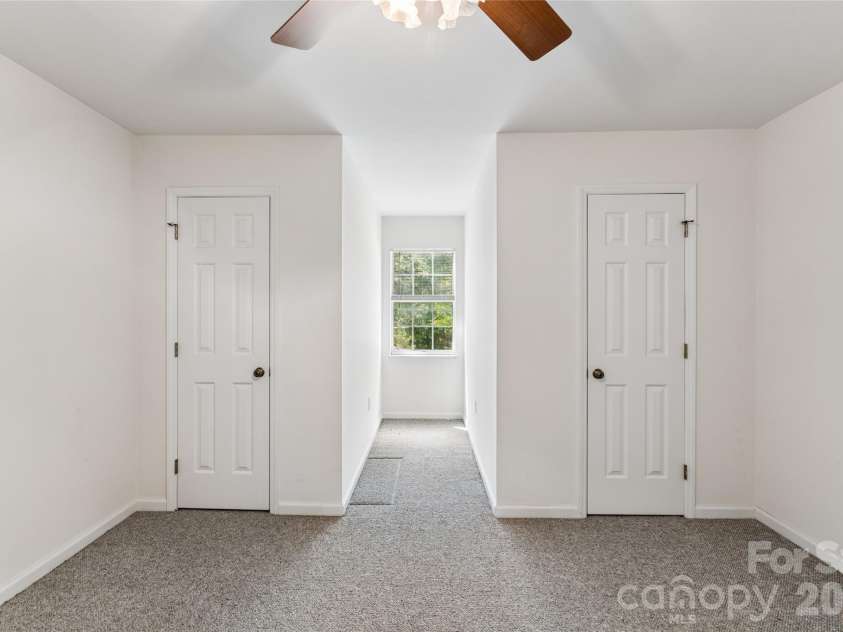 7500 Plott Road, Charlotte, NC 28215.  MLS# CAR4426920, YatesRealty ID 52192. 