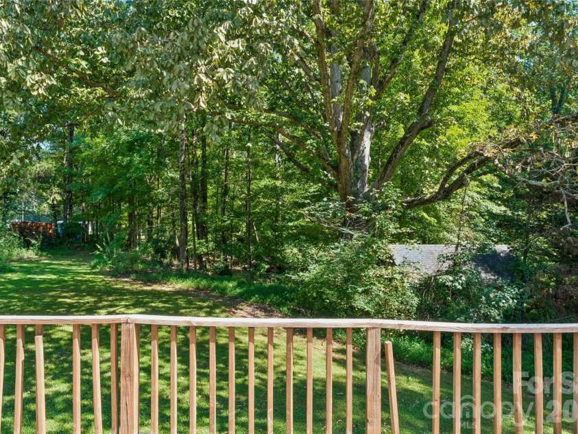 7500 Plott Road, Charlotte, NC 28215.  MLS# CAR4426920, YatesRealty ID 52192. 