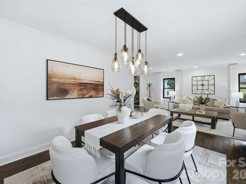 947 Everett Place, Charlotte, NC 28205.  MLS# CAR4425466, YatesRealty ID 52194. 