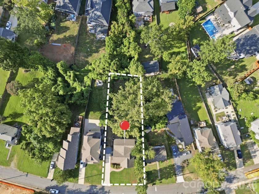 947 Everett Place, Charlotte, NC 28205.  MLS# CAR4425466, YatesRealty ID 52194. 
