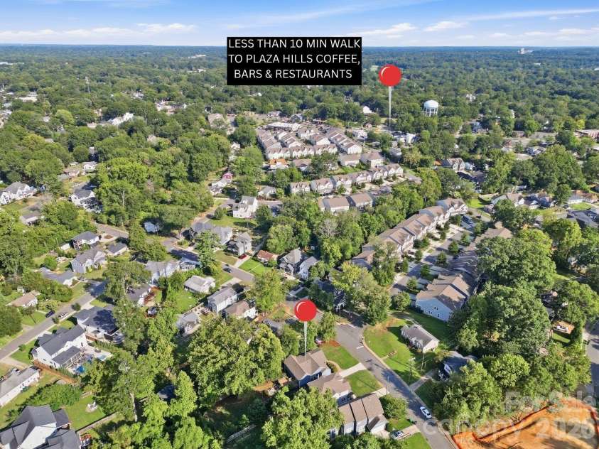 947 Everett Place, Charlotte, NC 28205.  MLS# CAR4425466, YatesRealty ID 52194. 
