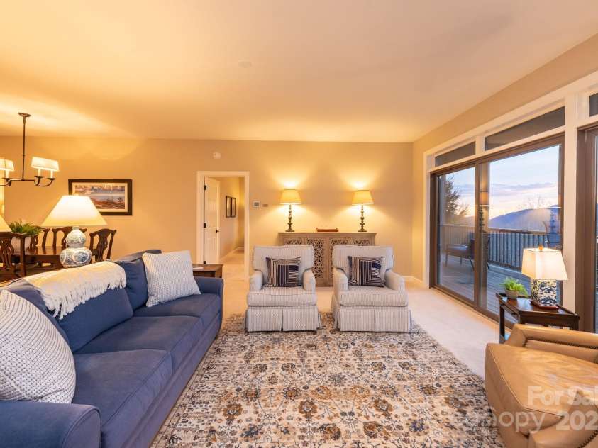120 Pleasant View Boulevard, Sugar Mountain, NC 28604.  MLS# CAR4329178, YatesRealty ID 522. 