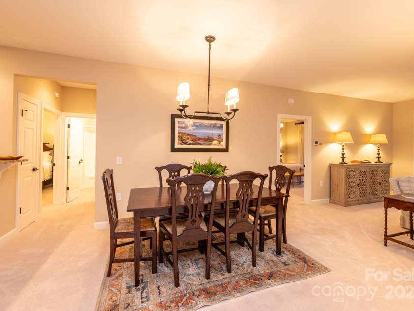 120 Pleasant View Boulevard, Sugar Mountain, NC 28604.  MLS# CAR4329178, YatesRealty ID 522. 