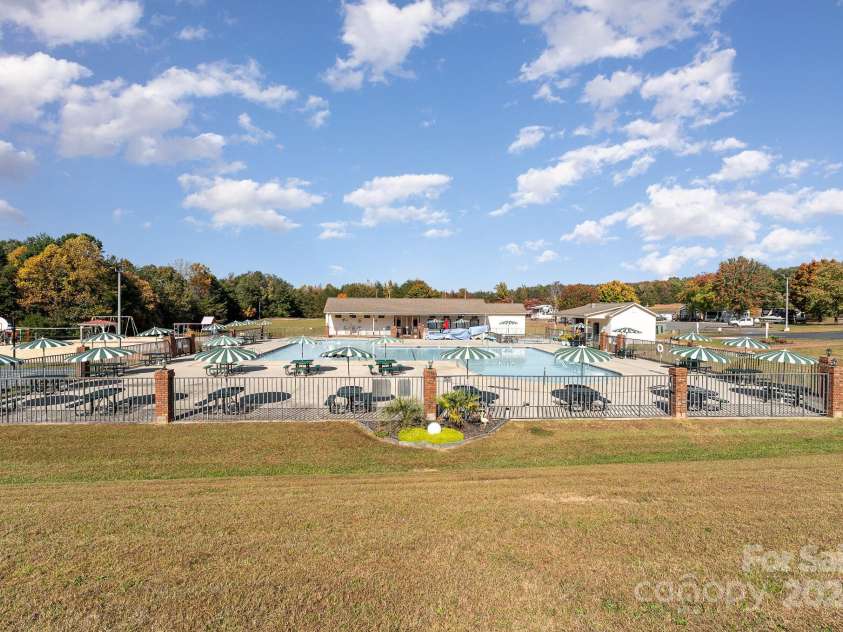 127 Lake View Drive, New London, NC 28127.  MLS# CAR4195407, YatesRealty ID 522. 