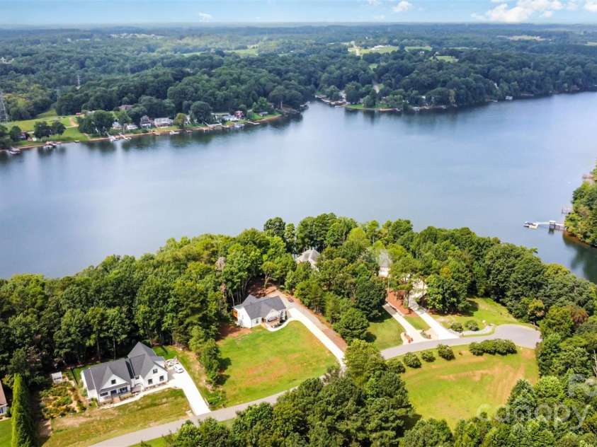 127 Beacon Ridge Drive, Stony Point, NC 28678.  MLS# CAR4293388, YatesRealty ID 5220. 