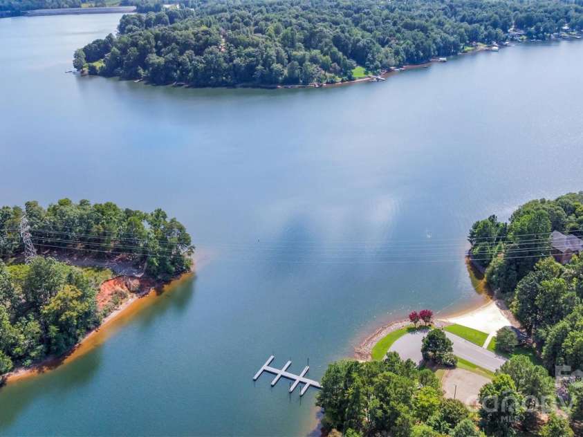 127 Beacon Ridge Drive, Stony Point, NC 28678.  MLS# CAR4293388, YatesRealty ID 5220. 