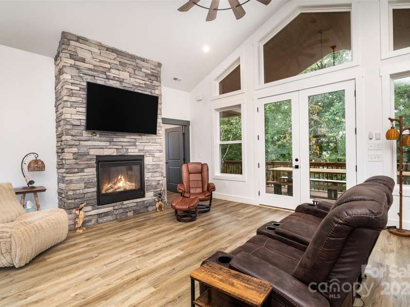 127 Beacon Ridge Drive, Stony Point, NC 28678.  MLS# CAR4293388, YatesRealty ID 5220. 