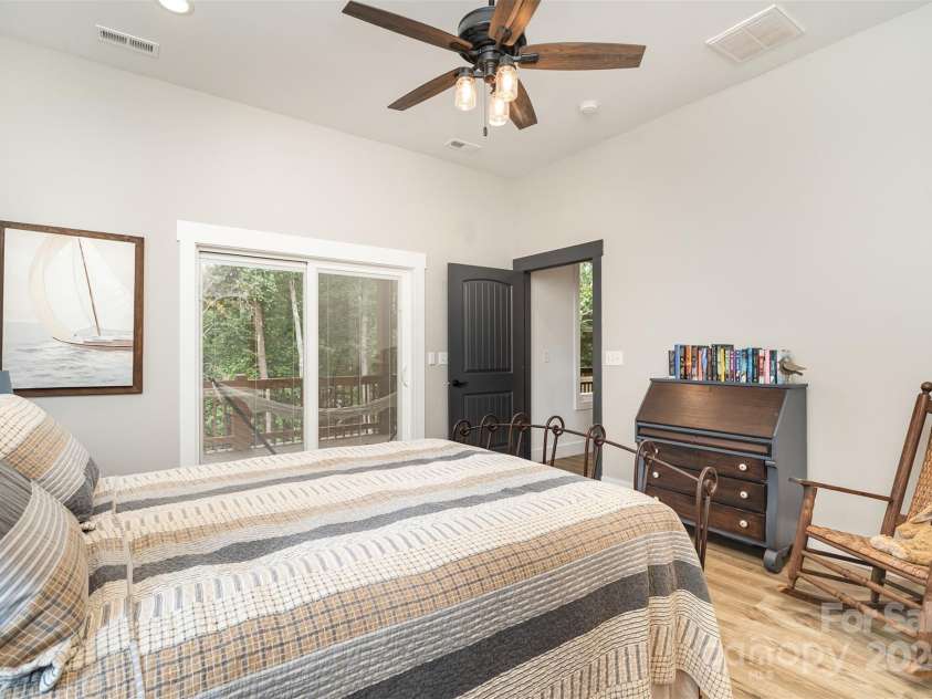 127 Beacon Ridge Drive, Stony Point, NC 28678.  MLS# CAR4293388, YatesRealty ID 5220. 