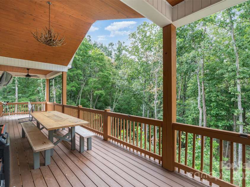 127 Beacon Ridge Drive, Stony Point, NC 28678.  MLS# CAR4293388, YatesRealty ID 5220. 