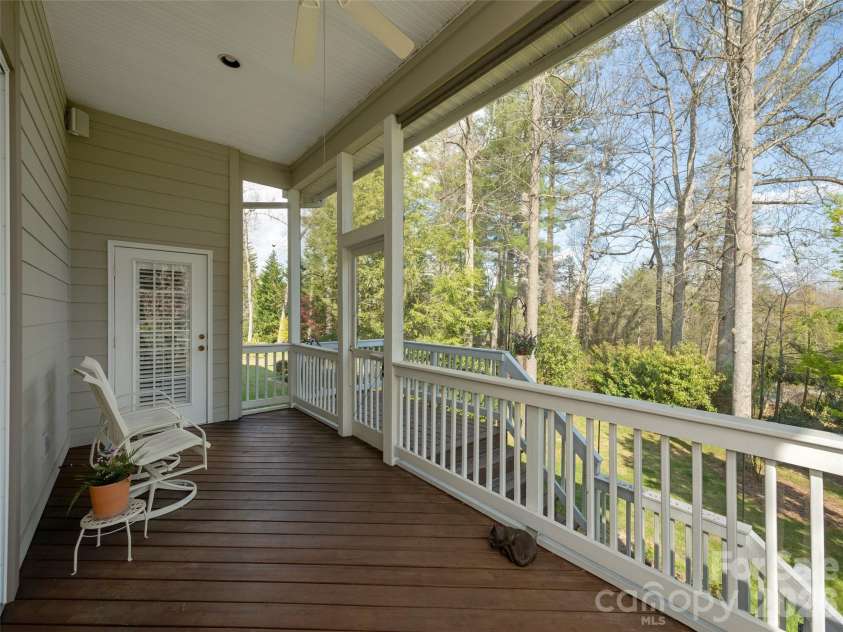 83 Towne Place Drive, Hendersonville, NC 28792.  MLS# CAR4365418, YatesRealty ID 52200. 