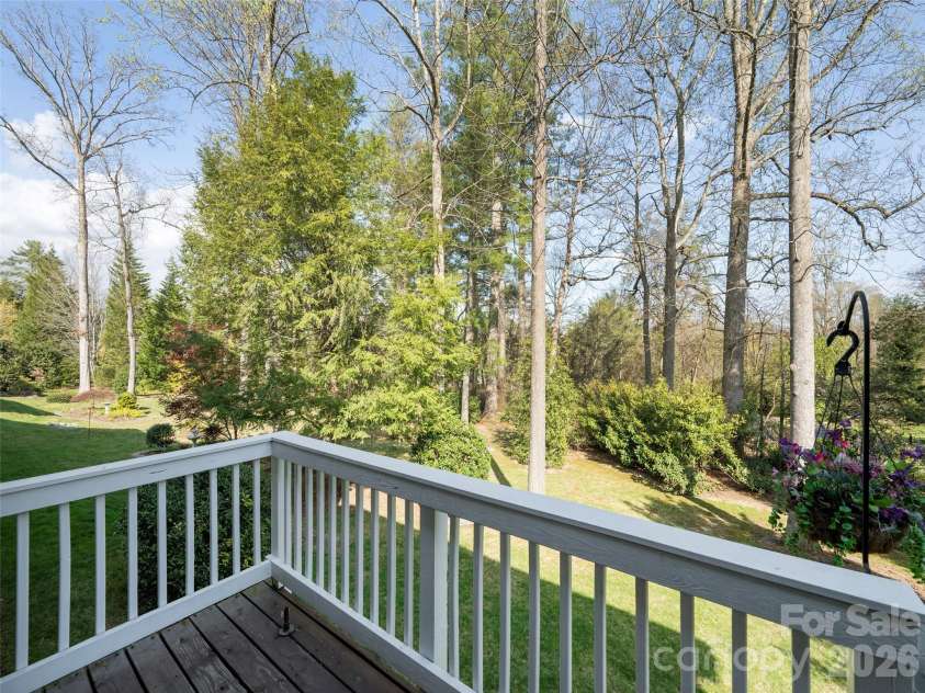 83 Towne Place Drive, Hendersonville, NC 28792.  MLS# CAR4365418, YatesRealty ID 52200. 