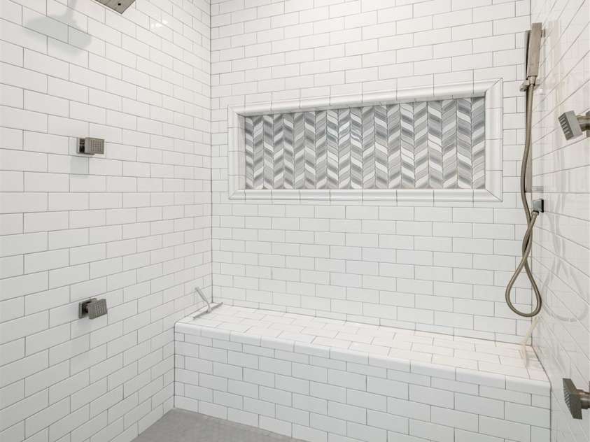 83 Towne Place Drive, Hendersonville, NC 28792.  MLS# CAR4365418, YatesRealty ID 52200. 