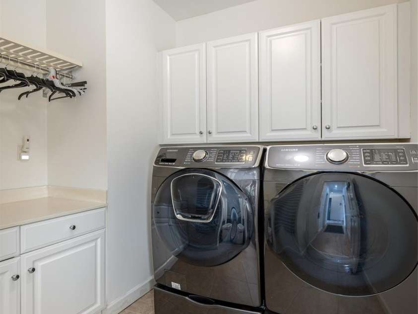 83 Towne Place Drive, Hendersonville, NC 28792.  MLS# CAR4365418, YatesRealty ID 52200. 