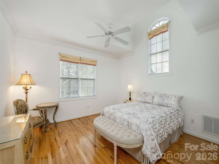83 Towne Place Drive, Hendersonville, NC 28792.  MLS# CAR4365418, YatesRealty ID 52200. 