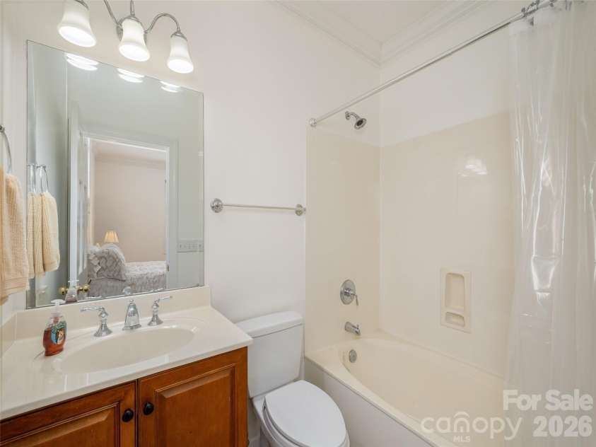 83 Towne Place Drive, Hendersonville, NC 28792.  MLS# CAR4365418, YatesRealty ID 52200. 