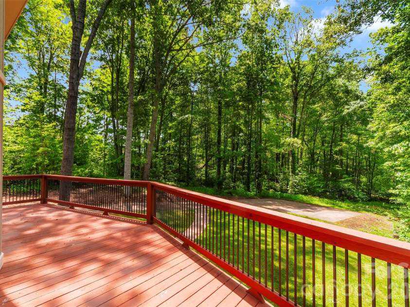 82 Sunburst Drive, Waynesville, NC 28786.  MLS# CAR4401494, YatesRealty ID 52202. 