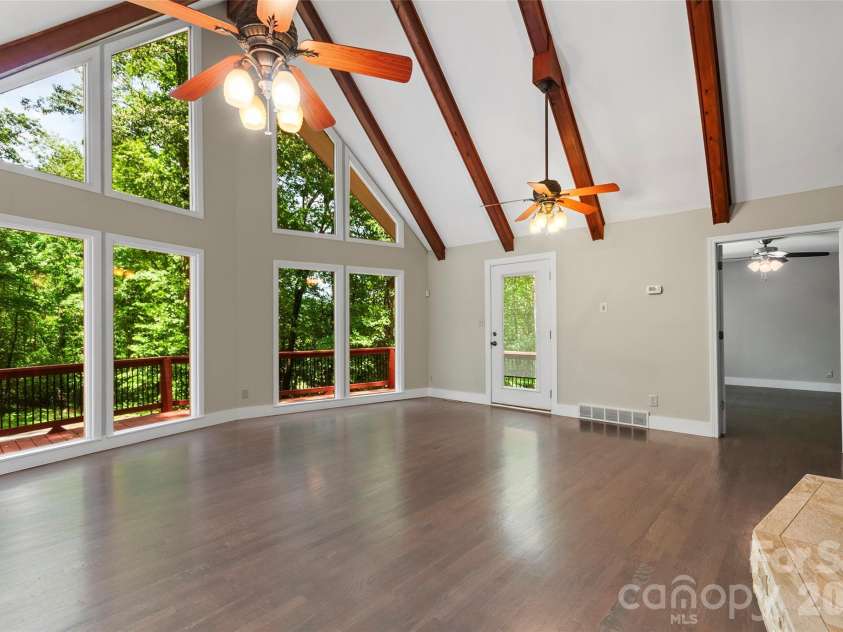 82 Sunburst Drive, Waynesville, NC 28786.  MLS# CAR4401494, YatesRealty ID 52202. 