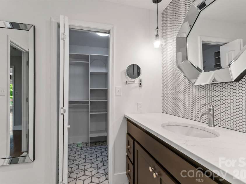 82 Sunburst Drive, Waynesville, NC 28786.  MLS# CAR4401494, YatesRealty ID 52202. 