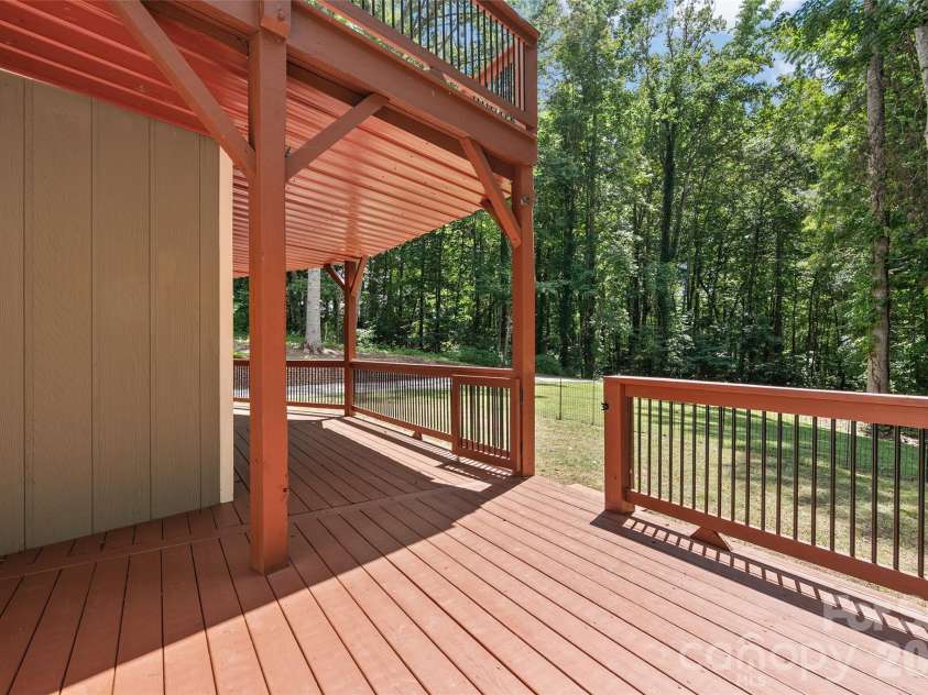 82 Sunburst Drive, Waynesville, NC 28786.  MLS# CAR4401494, YatesRealty ID 52202. 